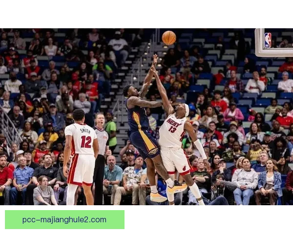 雷霆主场力克鹈鹕取得关键胜利展现强劲攻防实力